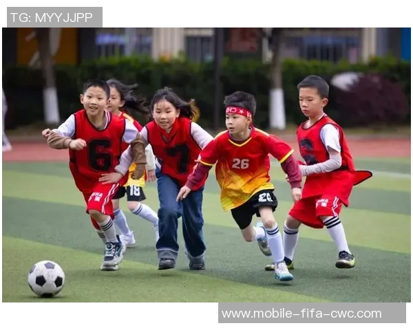 温暖绿茵场上的感动瞬间足球世界中的十大温情故事