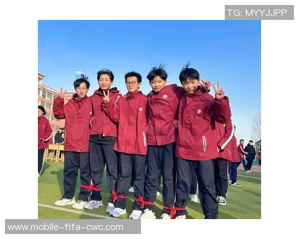 某区中学足球赛精彩纷呈共八轮角逐展现青春风采与团队精神